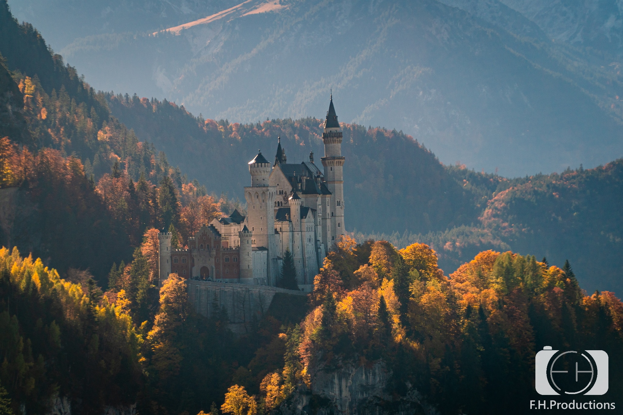 Schloss Neuschwanstein im Herbst